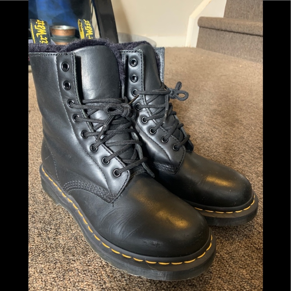 Doc martens fur lined boots - Picture 2 of 4